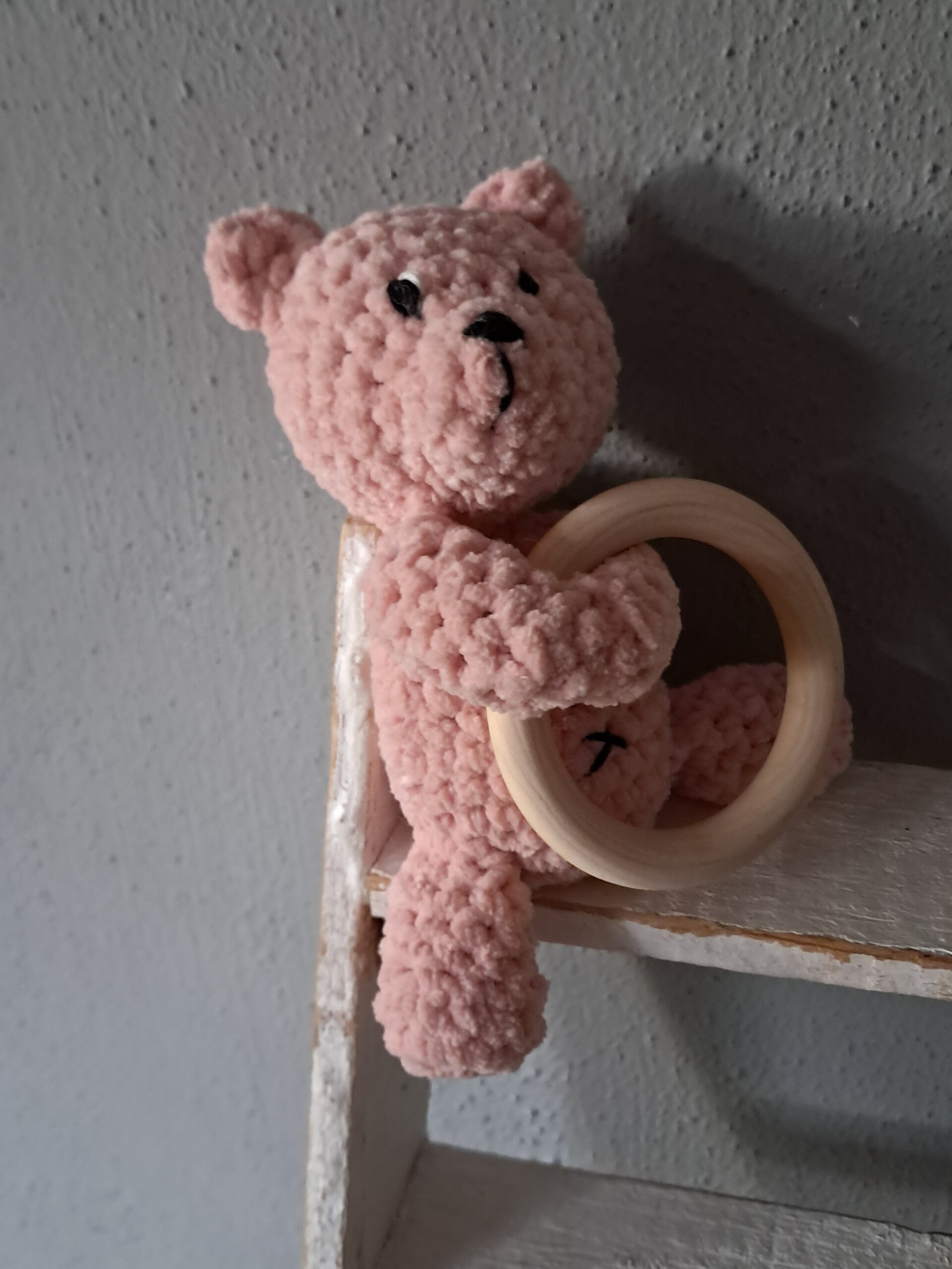 Knuffelbijtring beer roze