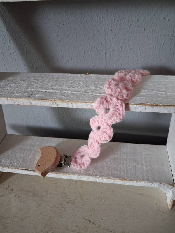 Speenkoord gehaakt roze vogel