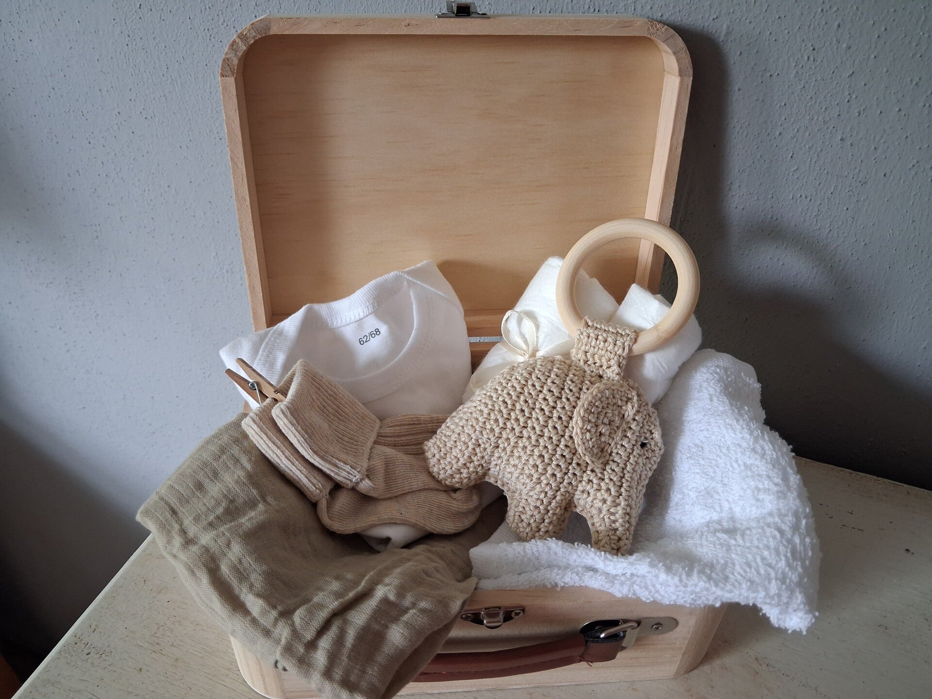 Kado koffer hout beige olifant