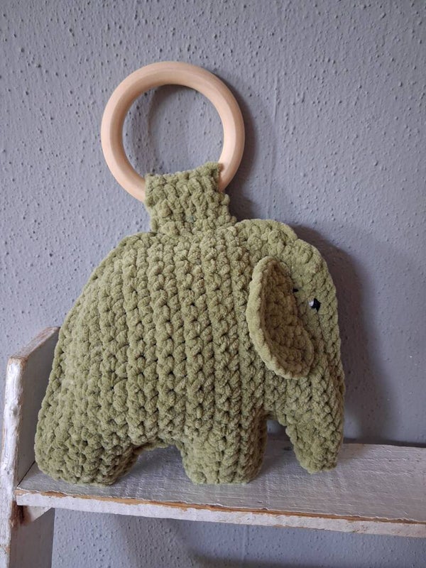Maxi knuffelbijtring olifant groen
