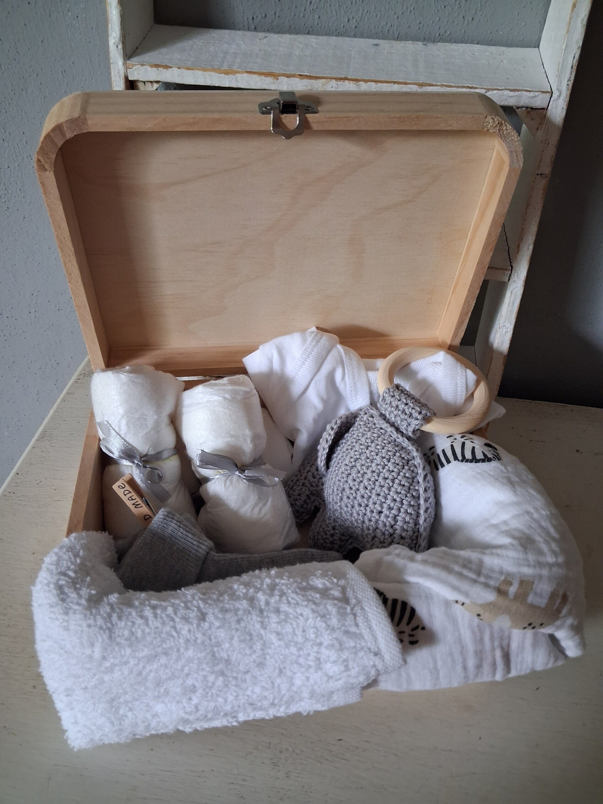 Kado koffer hout grijs olifant