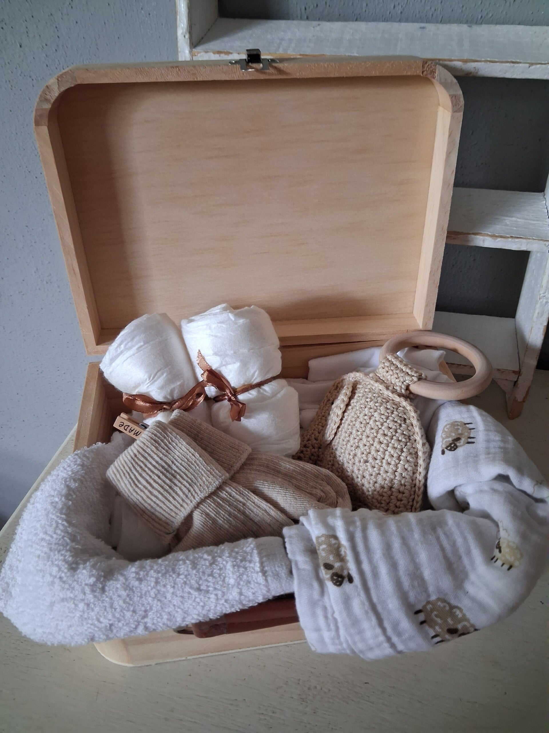 Kado koffer hout beige olifant