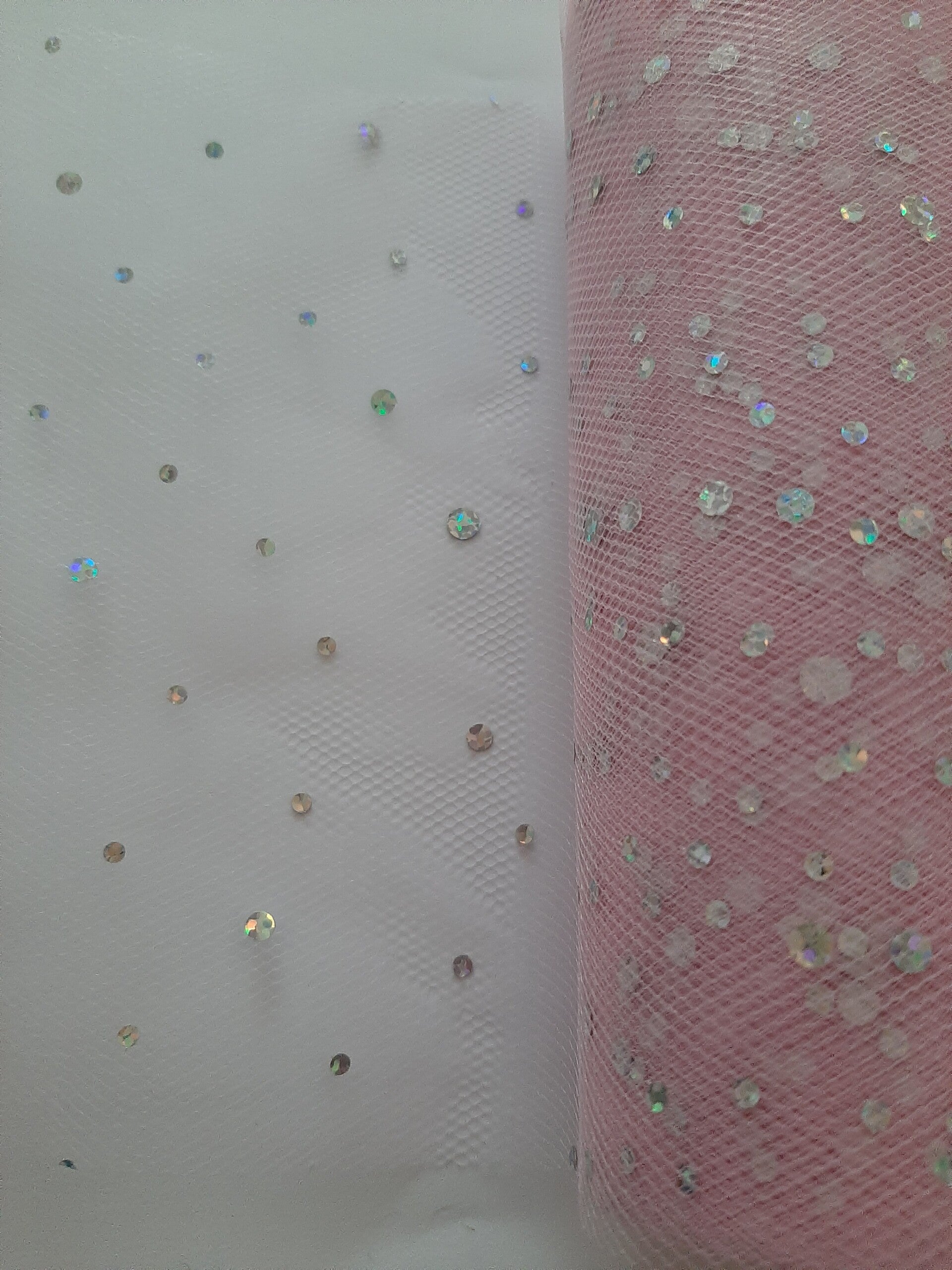 Tule roze met zilveren pailletten