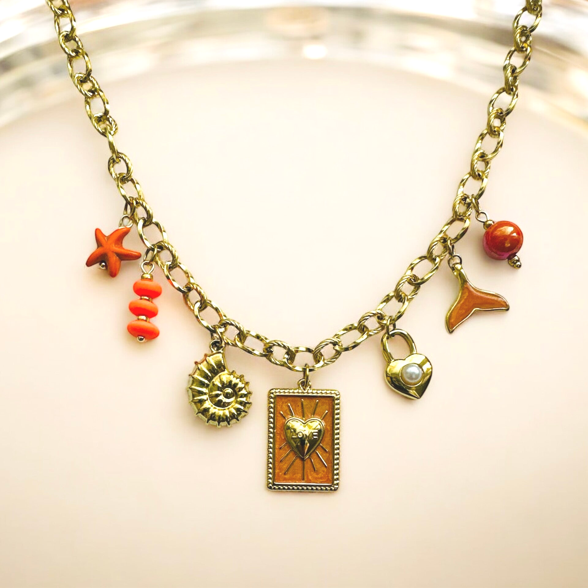 Love bedelketting oranje