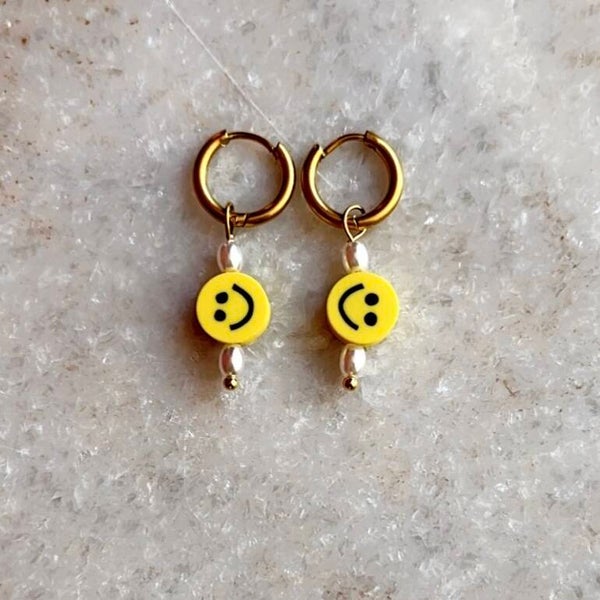 Smiley oorbellen