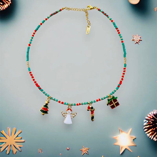 Kralen kettin met kerst bedeltjes