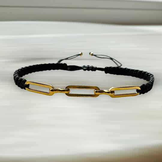 Zwart armband met goud