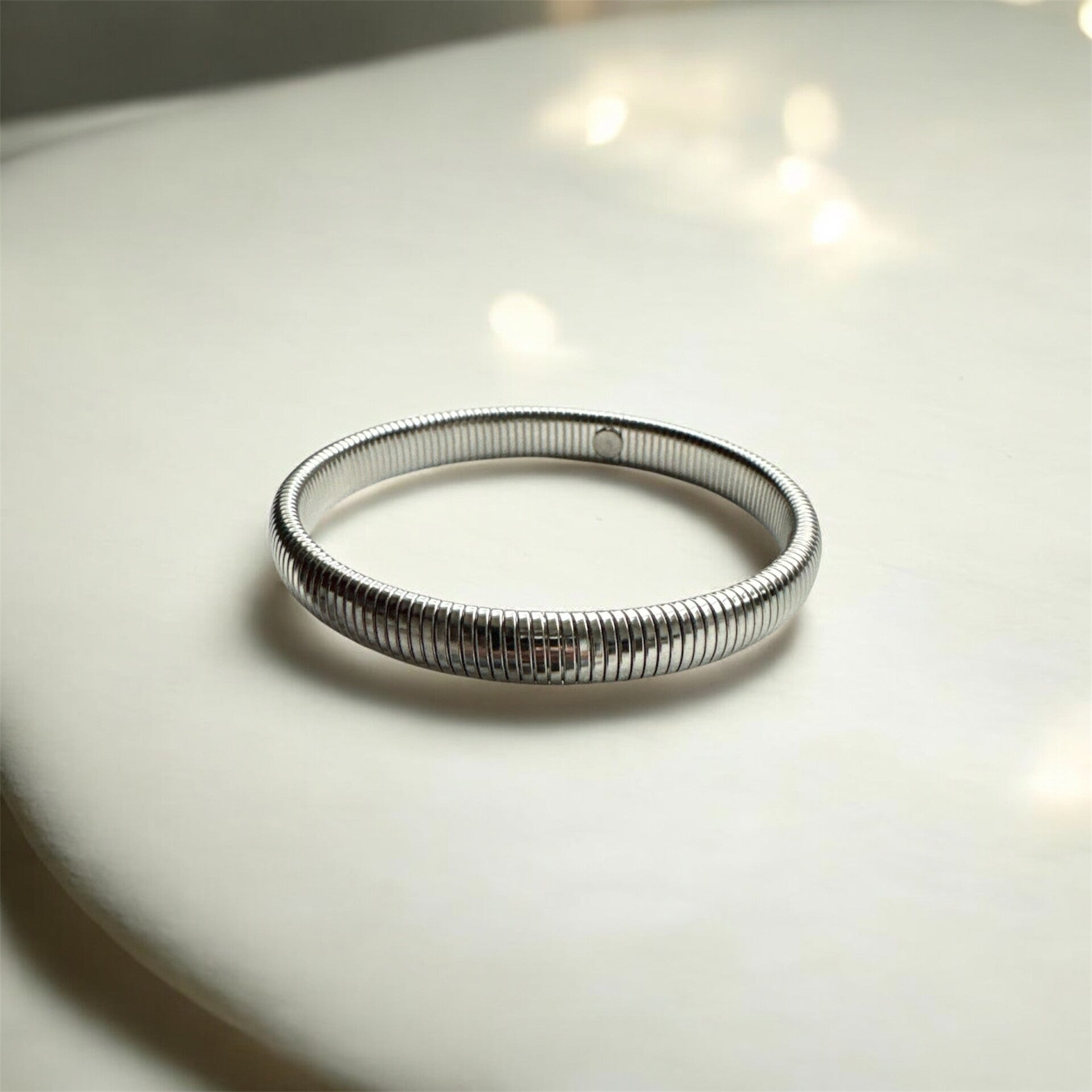 Statement stretch armband