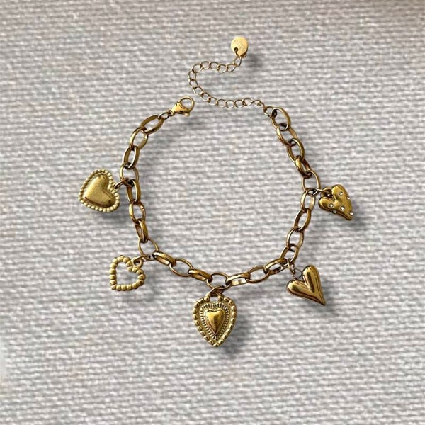 Lovely hartjes armband
