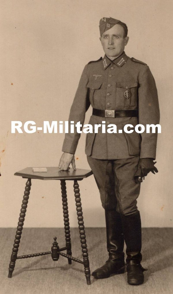 Original WW2 German Portrait Photo - German soldier with SA abzeichen, Delft, Holland