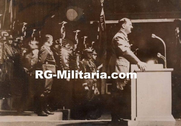 Original WW2 French Press Photo - Adolf Hitler speech in Köningsberg, Prussia (1930)