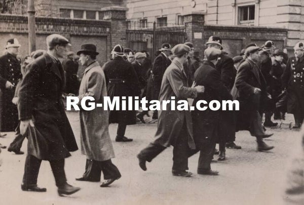 Original WW2 French Press Photo - Police remove the crowd in Bratislava during the elections, Slovakia