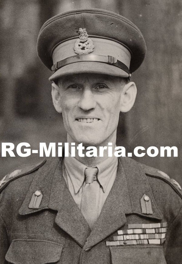 Original WW2 British Press Photo - General Officer Commanding-in-Chief Sir Richard McCreery (1946)