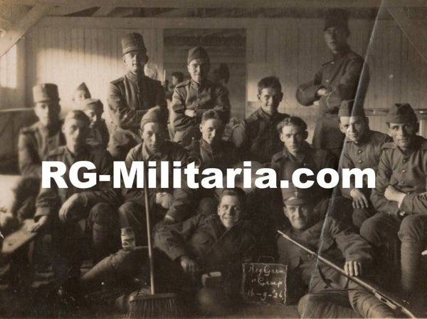 Original WW2 Dutch Photo - Dutch soldiers group Regiment Grenadiers 16-9-26