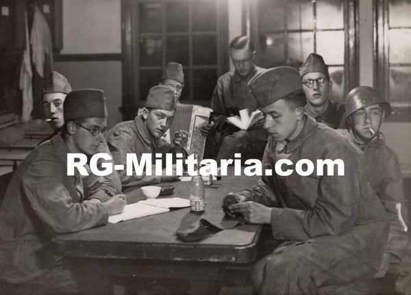 Original WW2 Dutch Photo - Dutch soldiers inside
