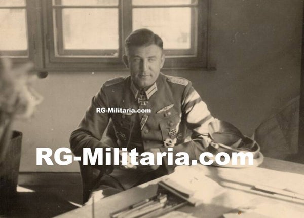 Original WW2 German Photo - Knights cross wearer Ritterkreuzträger + DKIG + Ehrenblattspange + Nahkampfspange wearer Werner Canders