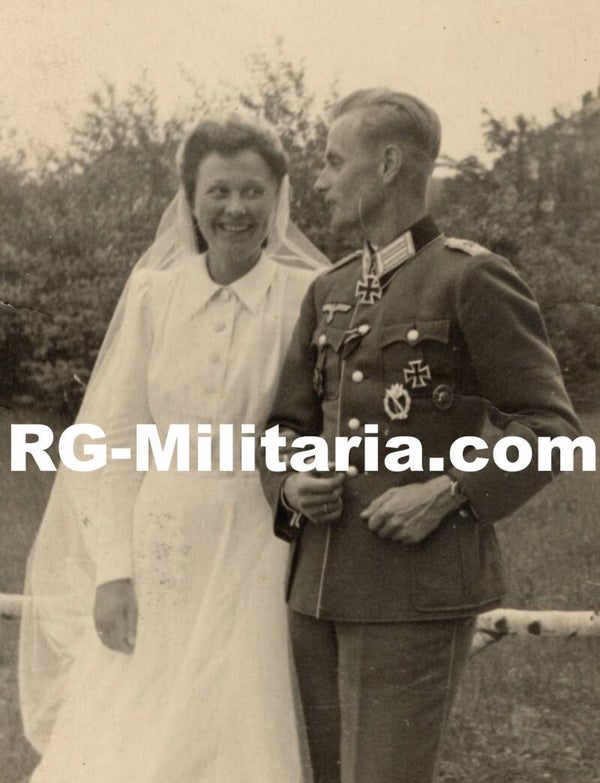 Original WW2 German Photo - Wedding photo Knights cross wearer Ritterkreuzträger + DKIG wearer Heinz Georg Lemm