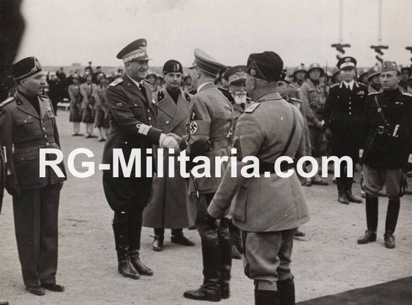 Original WW2 French Press Photo - Adolf Hitler with Benito Mussolini meeting Rodolfo Graziani (1938)