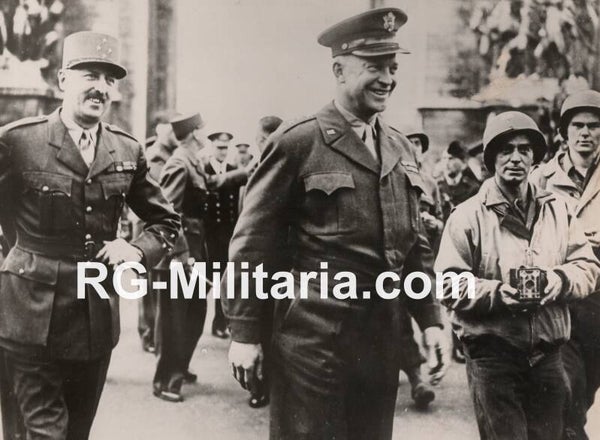 Original WW2 French Press Photo - Liberation of Paris, Dwight D. Eisenhower and Charles de Gaulle, France (1944)
