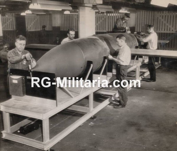 Original WW2 US Press Photo - US-made V1 V-weapon (1944)