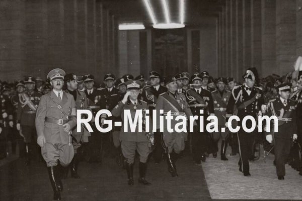 Original WW2 French Press Photo - Adolf Hitler and Benito Mussolini in Rome (1938)