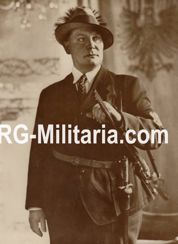 Original WW2 French Press Photo - Luftwaffe Reichsmarschall Hermann Göring in Hunting uniform (1935)
