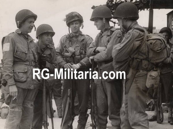 Original WW2 US Press Photo - Operation Overlord, D-Day US Airborne glider pilots in Normandy, France (1944)