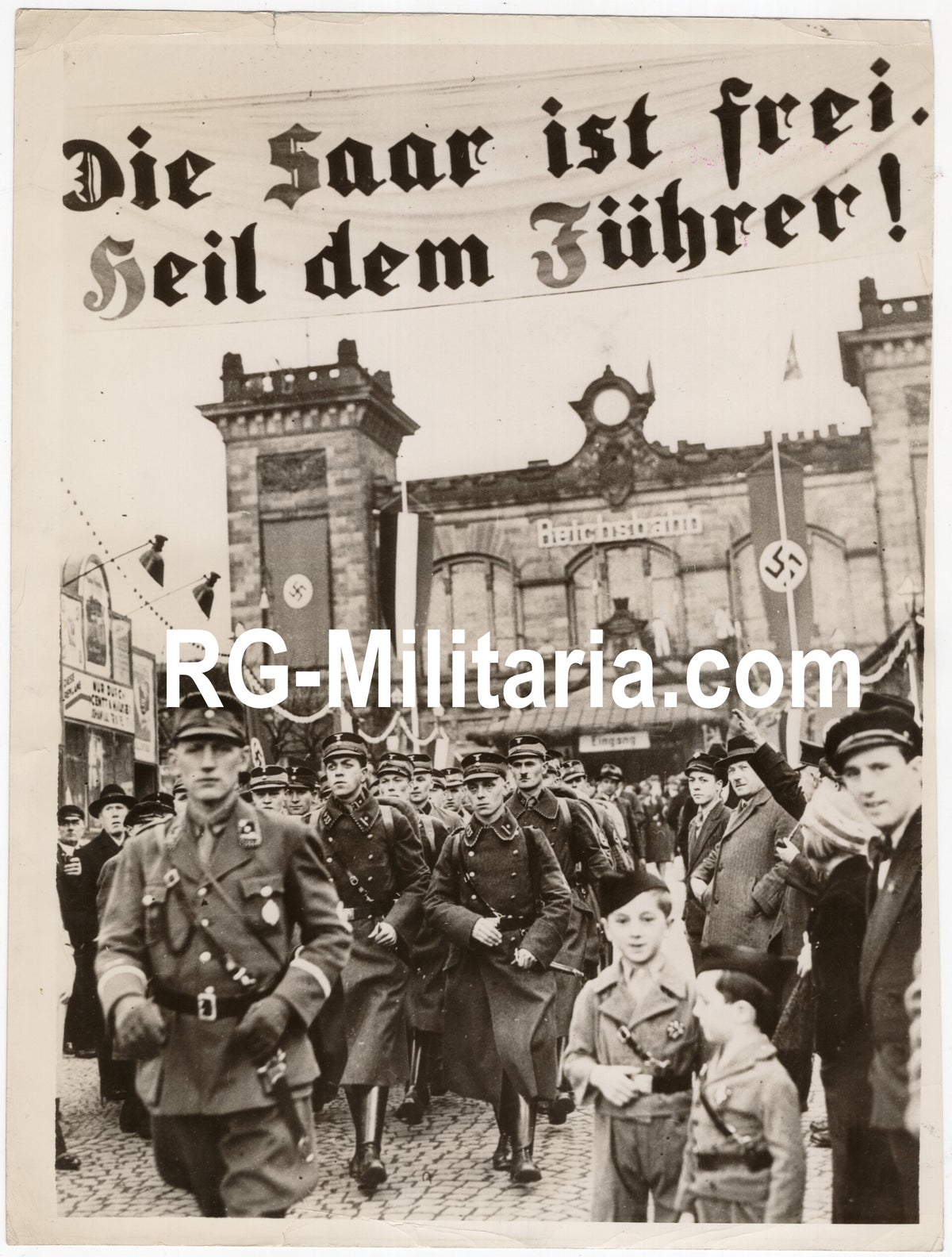 Original WW2 US Press Photo - Die Saar ist frei, heil dem Führer ...