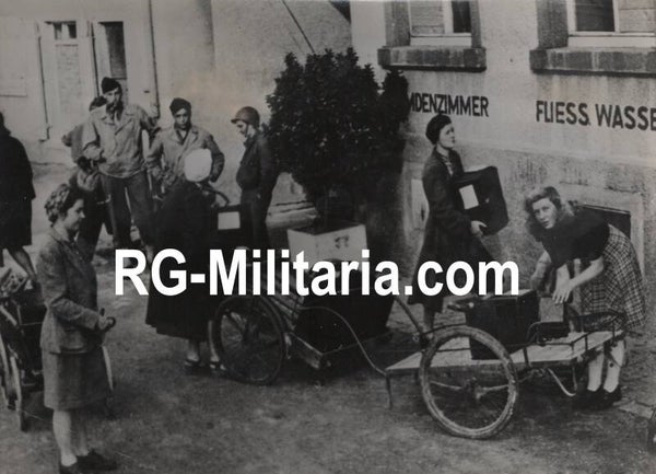 Original WW2 French Press Photo - US soldiers in Ottersweier (1945)