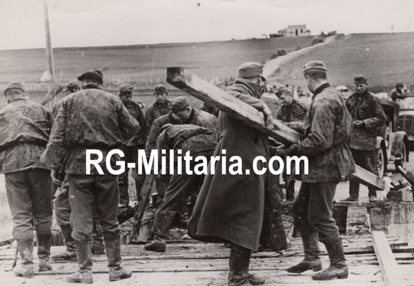 Original WW2 German Waffen SS Press Photo - SS LAH Leibstandarte Adolf Hitler building bridges in Greece (1941)
