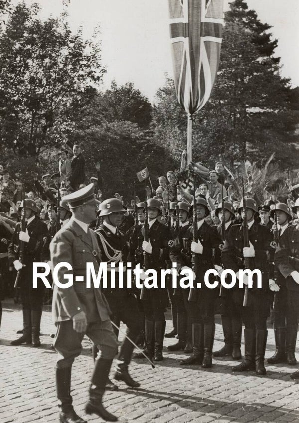 Original WW2 British Press Photo - Adolf Hitler inspecting the Allgemeine SS Standarte Brandenburg (1938)