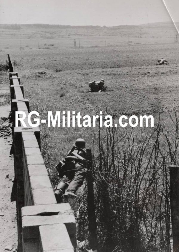 Original WW2 German Press Photo - German Spähtrupp fighting in Belgium, Blitzkrieg May (1940)