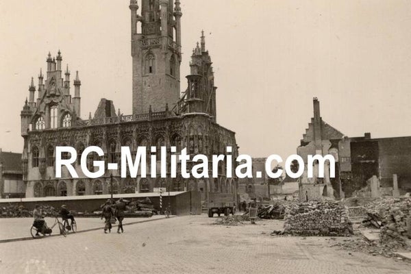 Original WW2 German Photo - Destroyed city of Middelburg, Holland (1940)