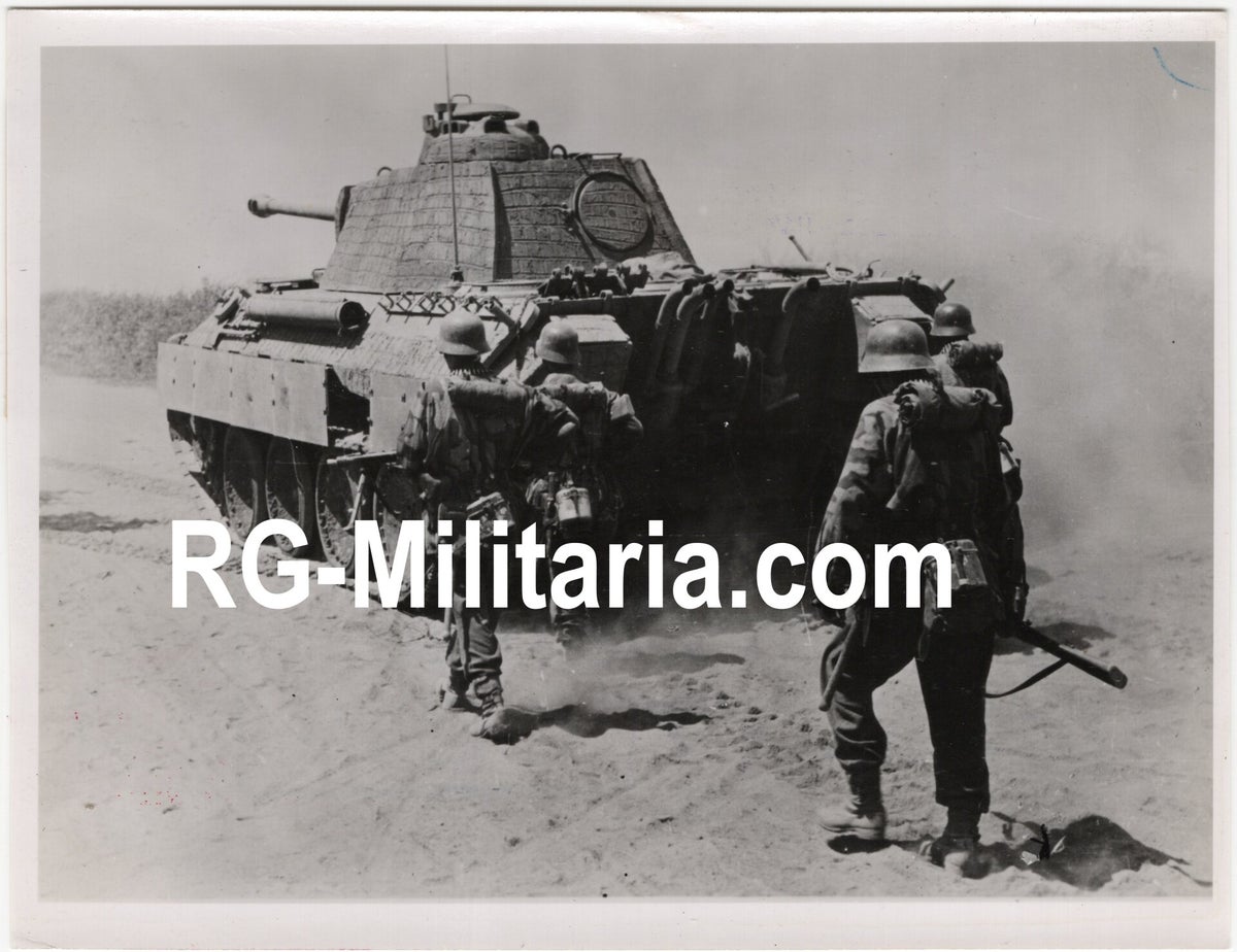 Original WW2 German Press Photo - Grossdeutschland division with a ...