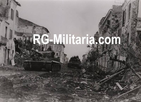 Original WW2 Belgian Press Photo - German Panzer Tiger Tank at ther Nettuno Front, Italy (1944)
