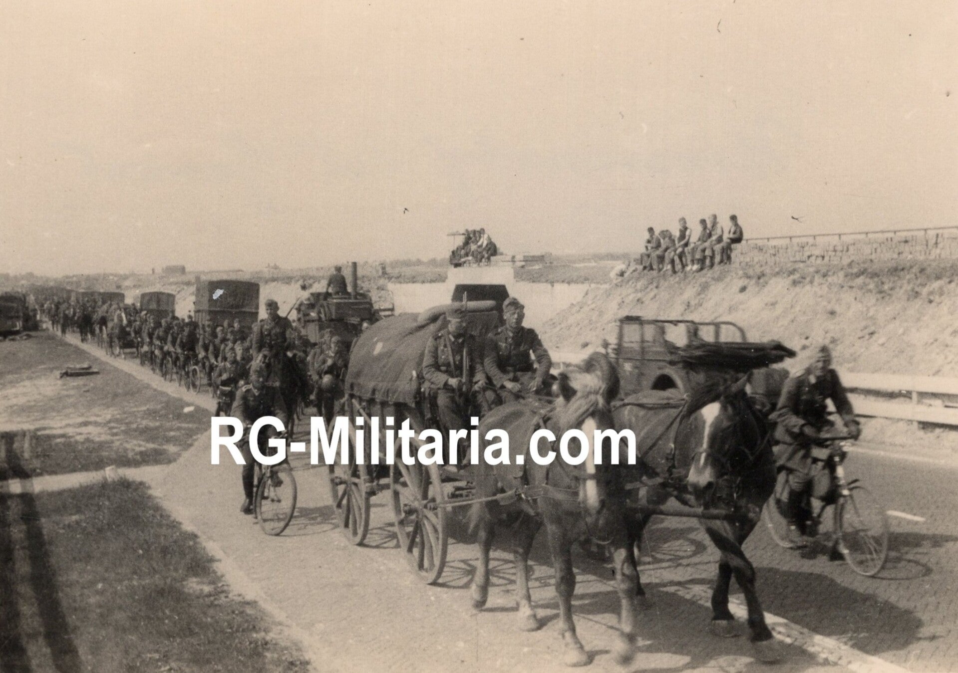 Original WW2 German Photo - German soldiers driving into Rotterdam, Holland, May (1940)