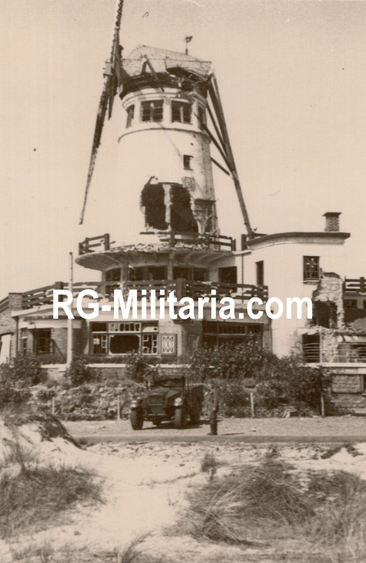 Original WW2 German Photo - Destroyed windmill de Hooge Blekker, Koksijde, Belgium, May (1940)