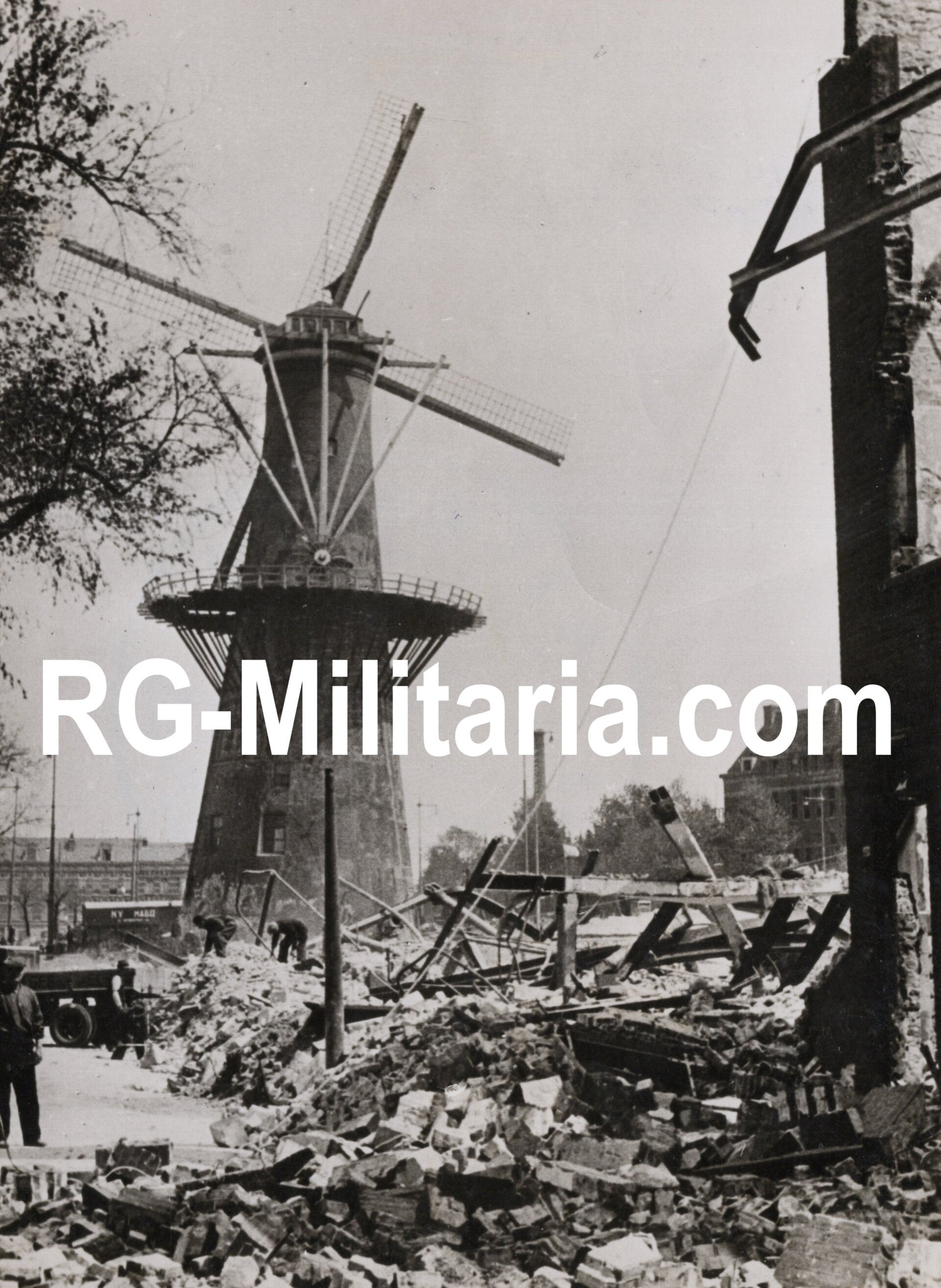 Original WW2 German Press Photo - Destroyed Rotterdam, Holland during the bombing of May (1940)