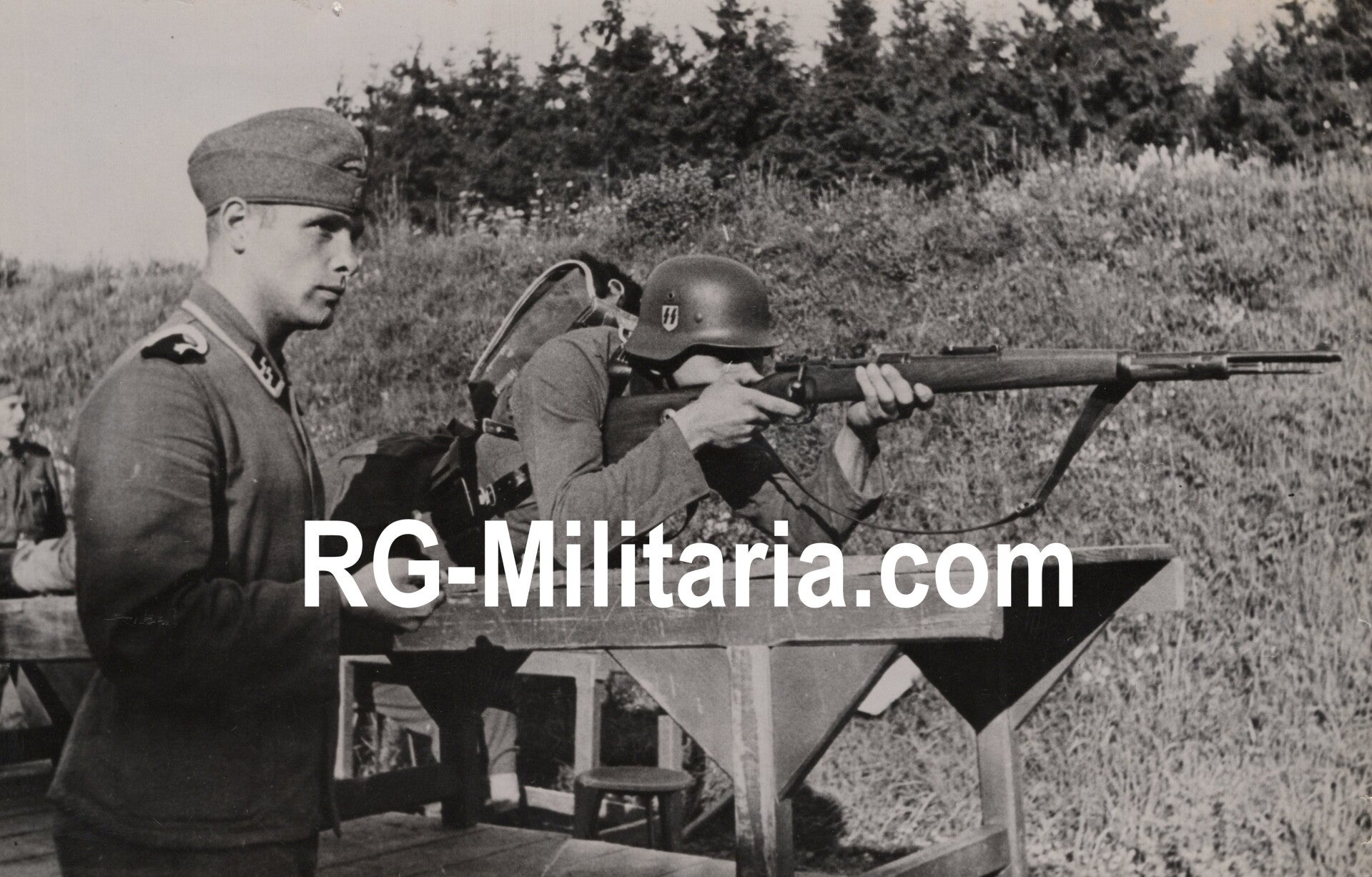 Original WW2 Dutch Waffen SS Photo - Dutch SS Regiment Westland soldiers training with the K98