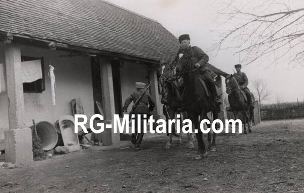 Original WW2 German Waffen SS Press Photo - Ostlegionen Eastern European SS Cavalry Kosaken Corps on horses (1944)