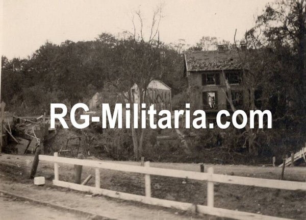 Original WW2 German Photo - Destroyed bridge and houses, Rhenen, Grebbeberg, May, Holland (1940)