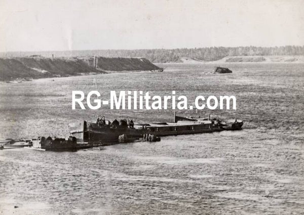 Original WW2 German Waffen SS Press Photo - Destroyed Soviet boats (1942)
