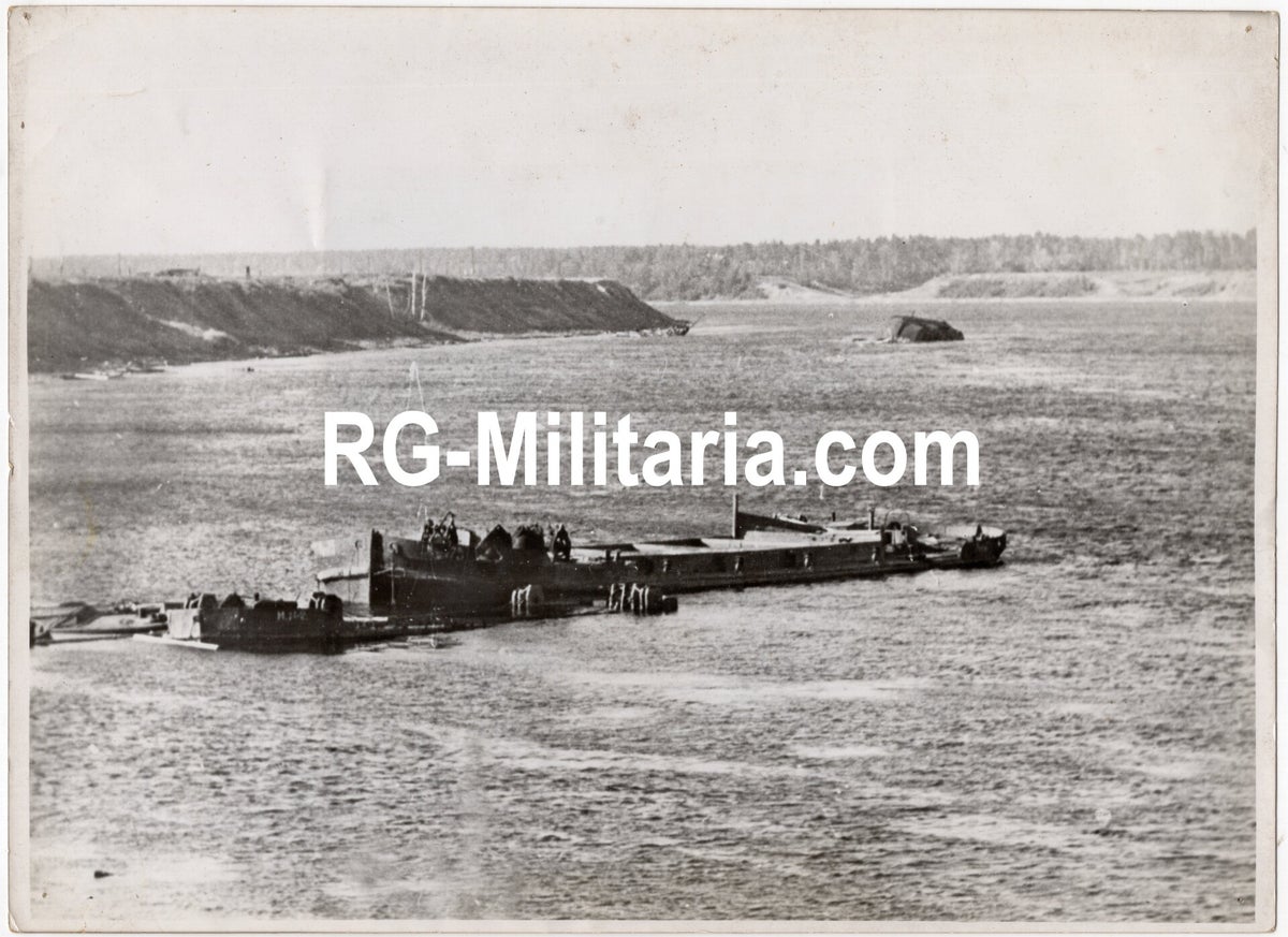 Original WW2 German Waffen SS Press Photo - Destroyed Soviet boats (1942)