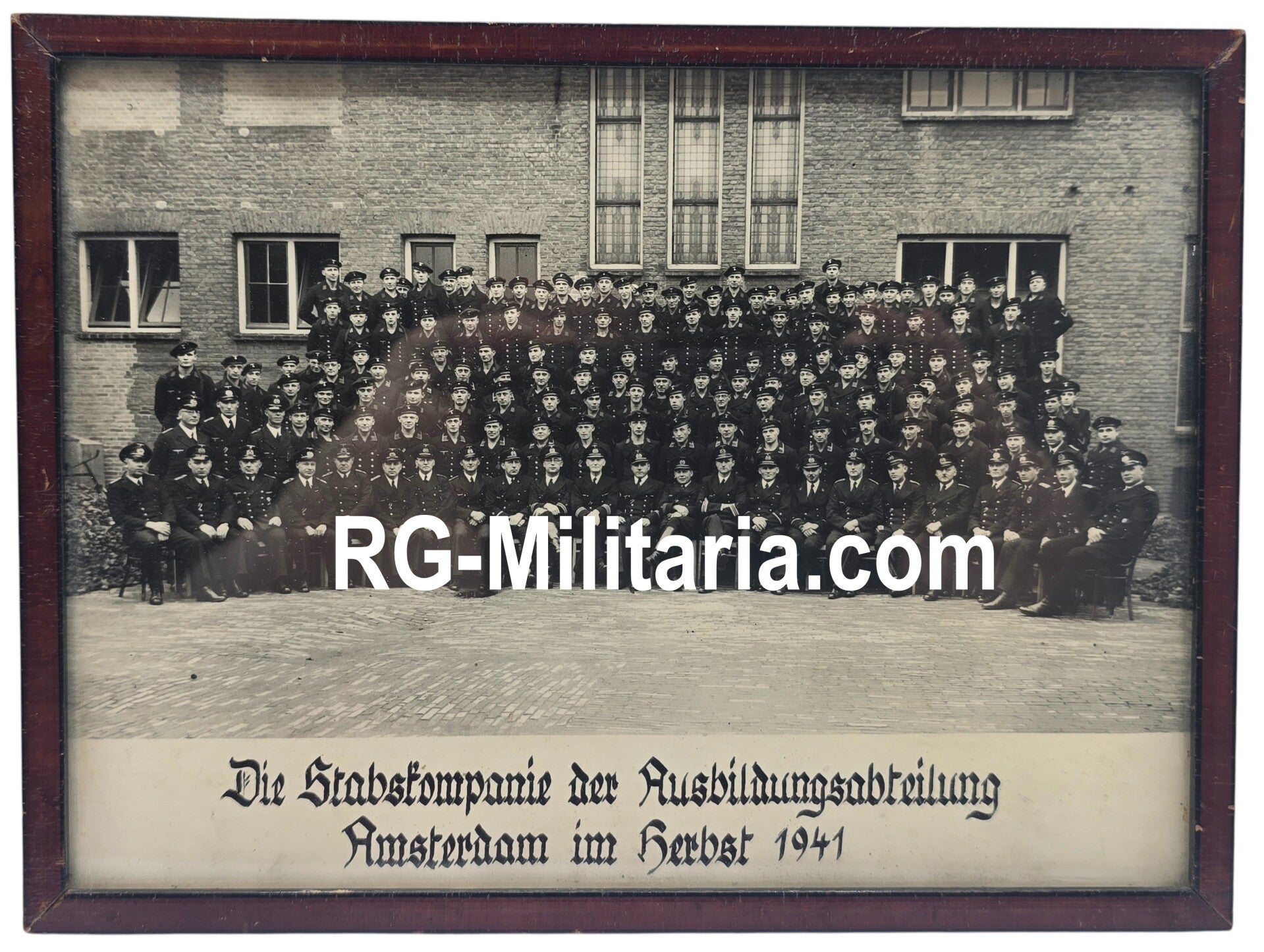 Original WW2 German Photo - Framed picture of the Kriegsmarine Stabskompanie der Ausbildungsabteilung Amsterdam (1941)