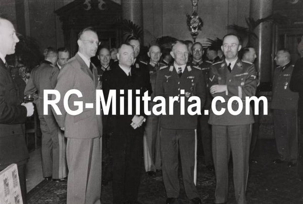 Original WW2 German Press Photo - Heinrich Himmler, Friedrich Christiansen, Arthur Seyss-Inquart, and Anton Mussert at Kasteel Oud Wassenaar, Holland (1942)