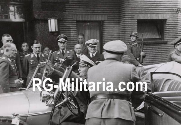 Original WW2 German Press Photo - Hermann Göring leaving the office of the Wehrmachtbefehlshaber den Niederlanden Friedrich Christiansen, Groot-Haesebroek, Wassenaar, Holland (1942)