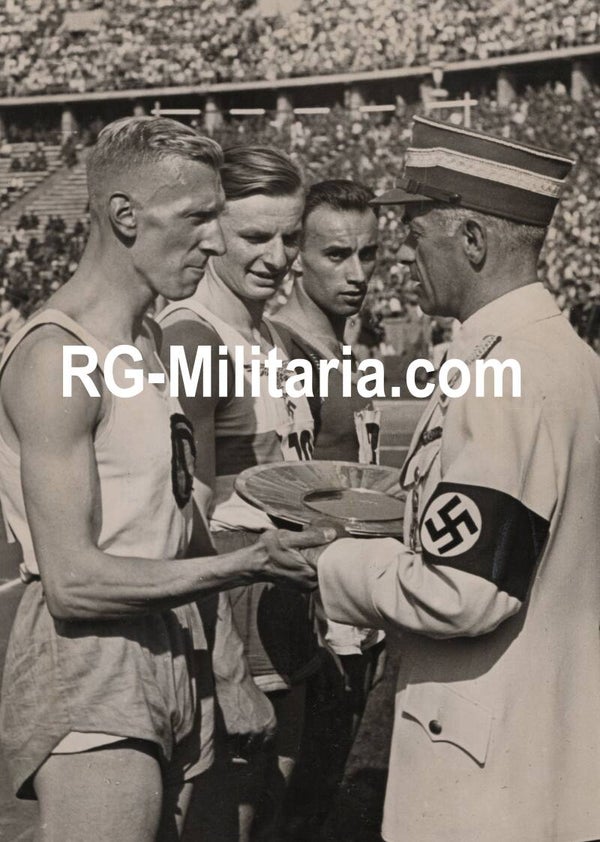 Original WW2 German Press Photo - Germanic SS and SD agent Tinus Osendarp and Hans von Tschammer und Osten, Olympisch Stadion Amsterdam (1941)