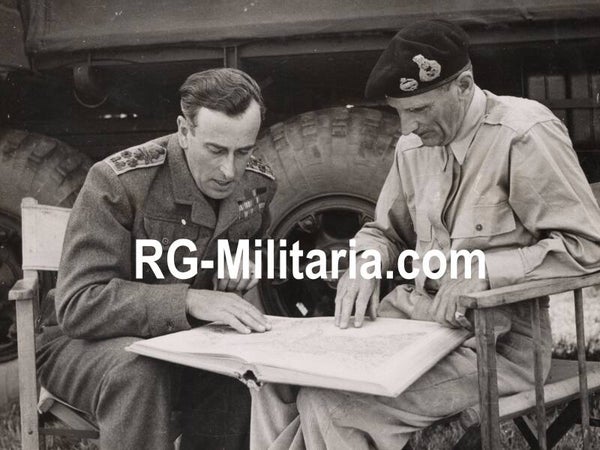 Original WW2 British Press Photo - Admiral Lord Louis Mountbatten with General Montgomery in Normandy, France, Operation Overlord (1944)