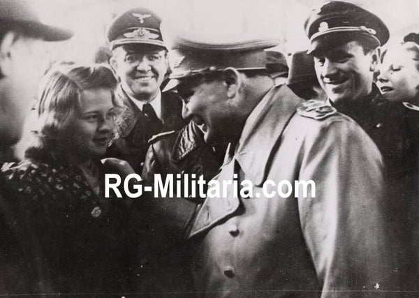 Original WW2 German Press Photo - Hermann Göring with a girl