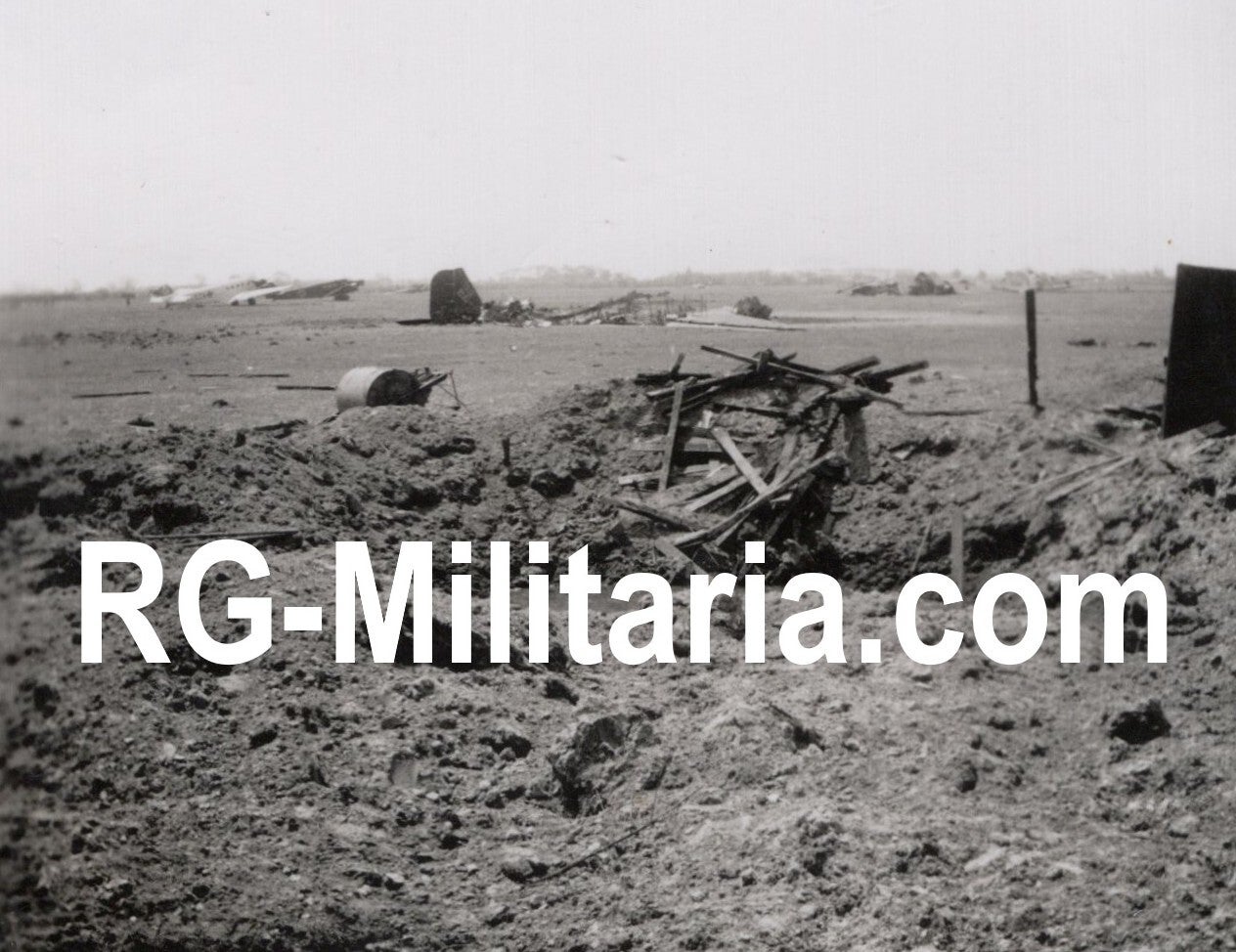 Original WW2 German Photo - Destroyed & landed Junkers Ju52 airplane on the Rotterdam airfield Waalhaven, Holland (1940)